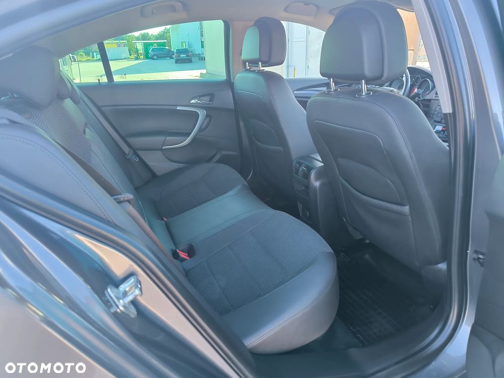 Opel Insignia - 17