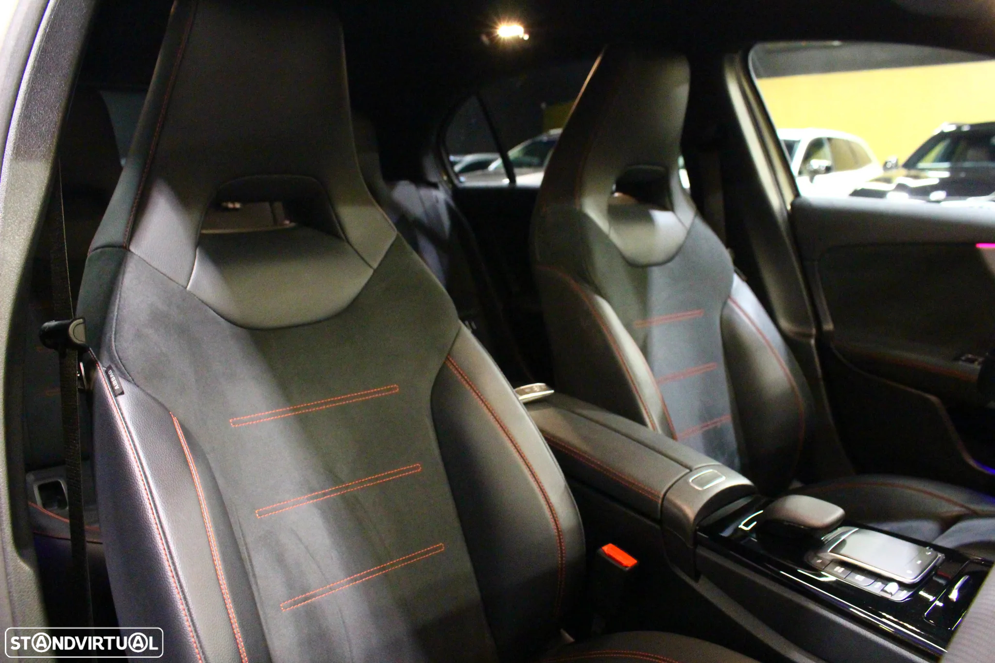 Mercedes-Benz A 250 e AMG Line - 16