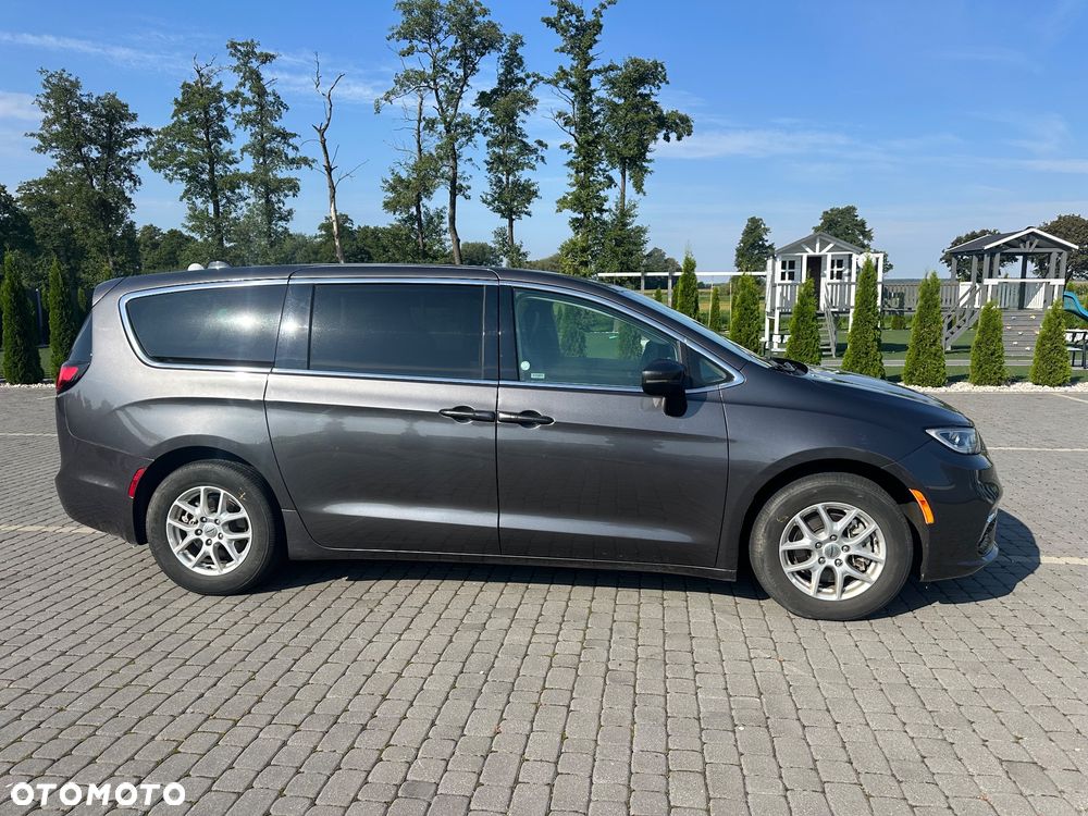 Chrysler Pacifica - 13