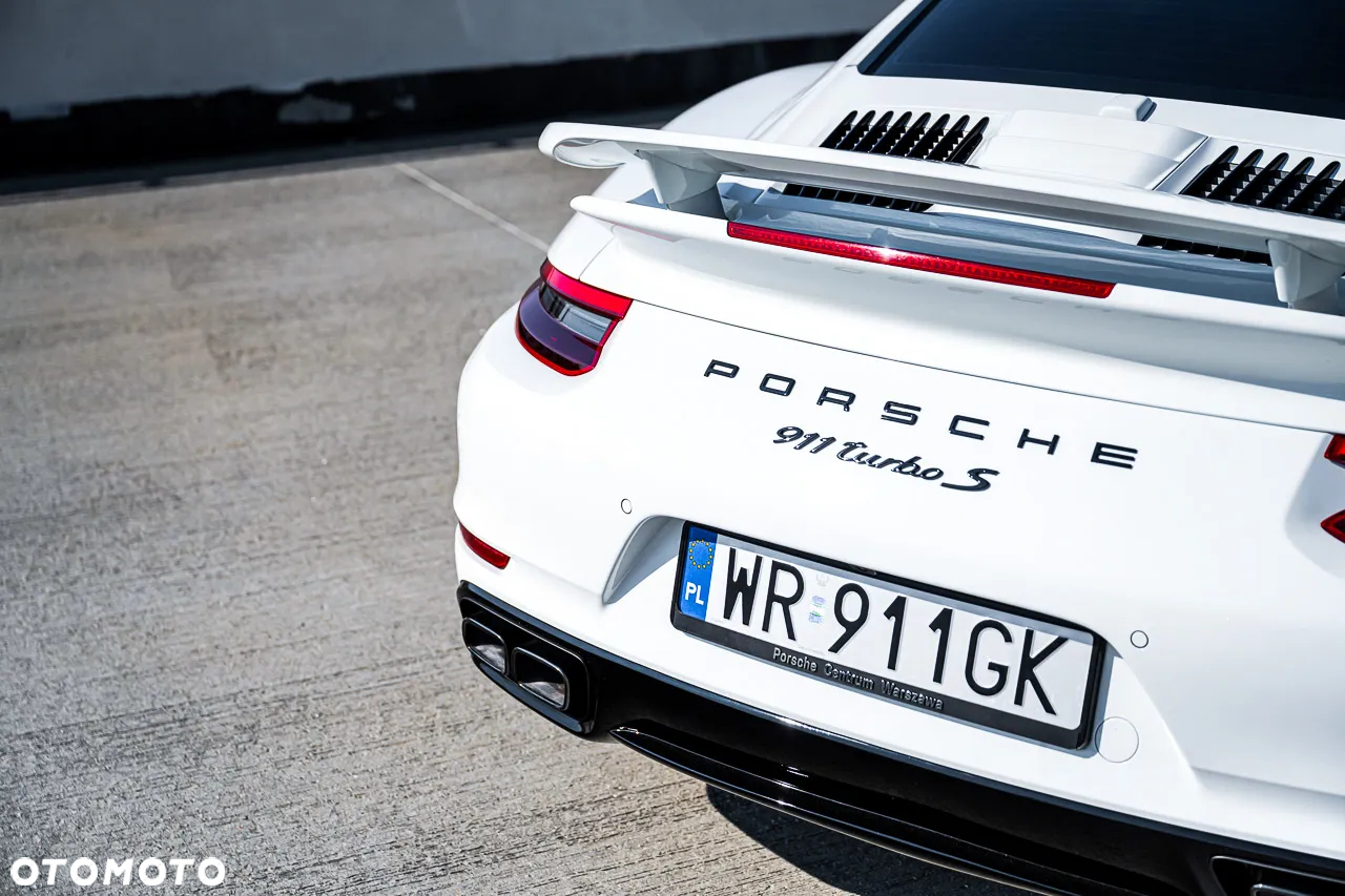 Porsche 911 Turbo S - 18