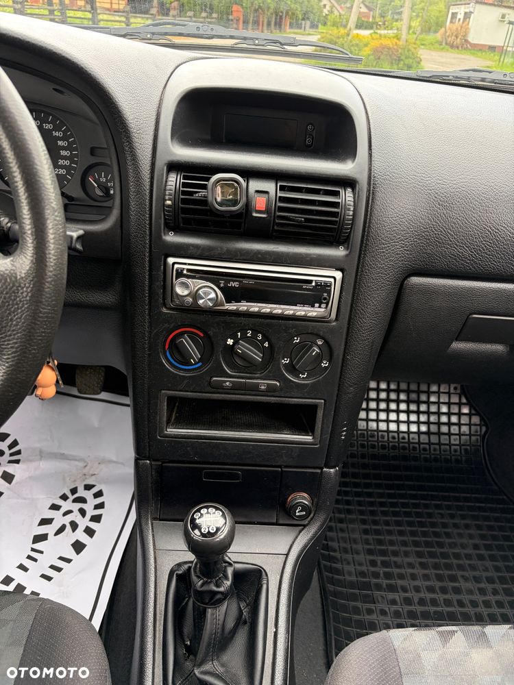 Opel Astra - 12