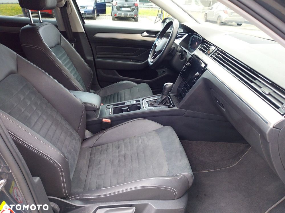 Volkswagen Passat 2.0 TDI Elegance DSG - 6