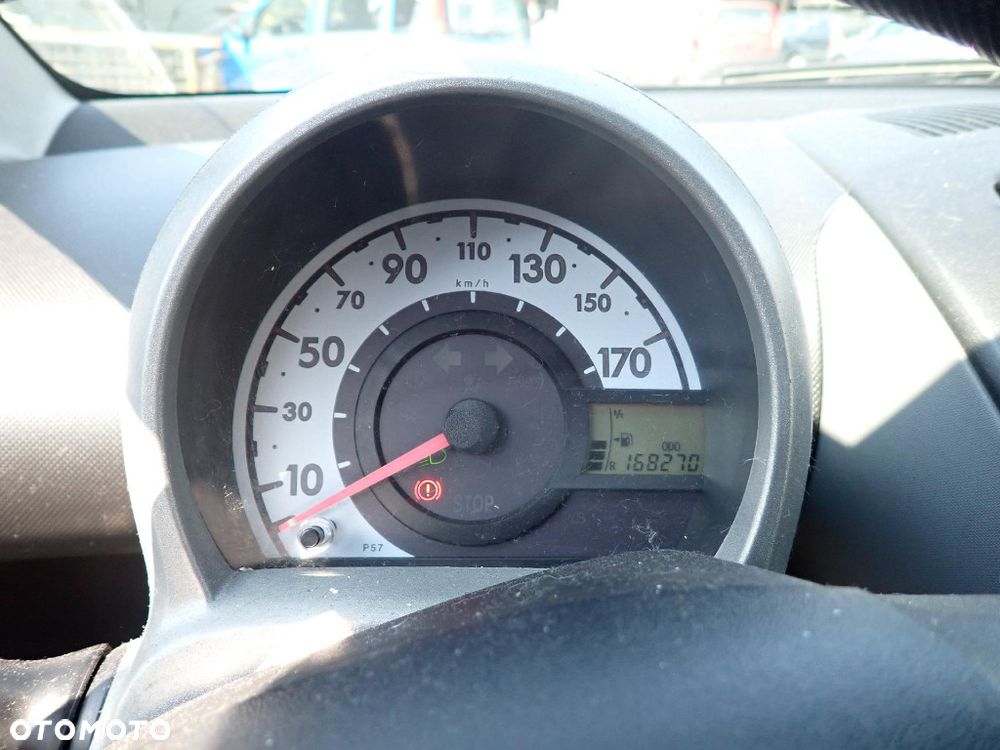 CZĘŚCI - Toyota Aygo I 1,0 67KM 1KR-FE 1KR-B52 HB 5D 5B lakier 1E0 2008r. INDEX - 10223 - 13
