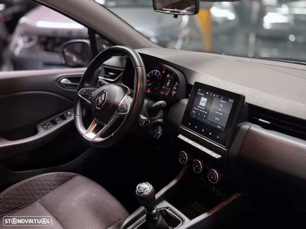 Renault Clio 1.0 TCe Evolution - 23
