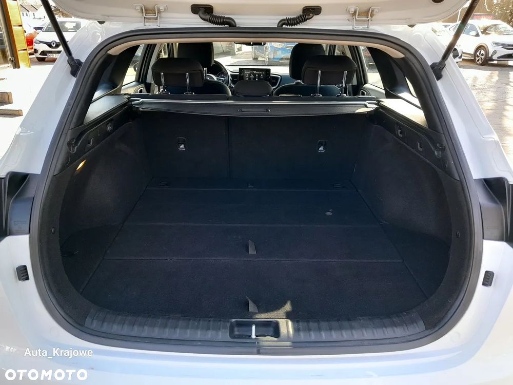 Kia Ceed 1.5 T-GDI M - 26