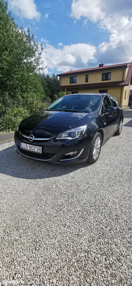 Opel Astra 1.4 Turbo Exklusiv - 1