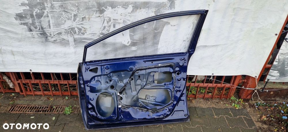 Drzwi Toyota Avensis T-27 2009-2018r. Przód prawy - 2