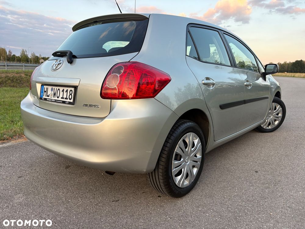 Toyota Auris 1.6 VVT-i Premium MM - 5