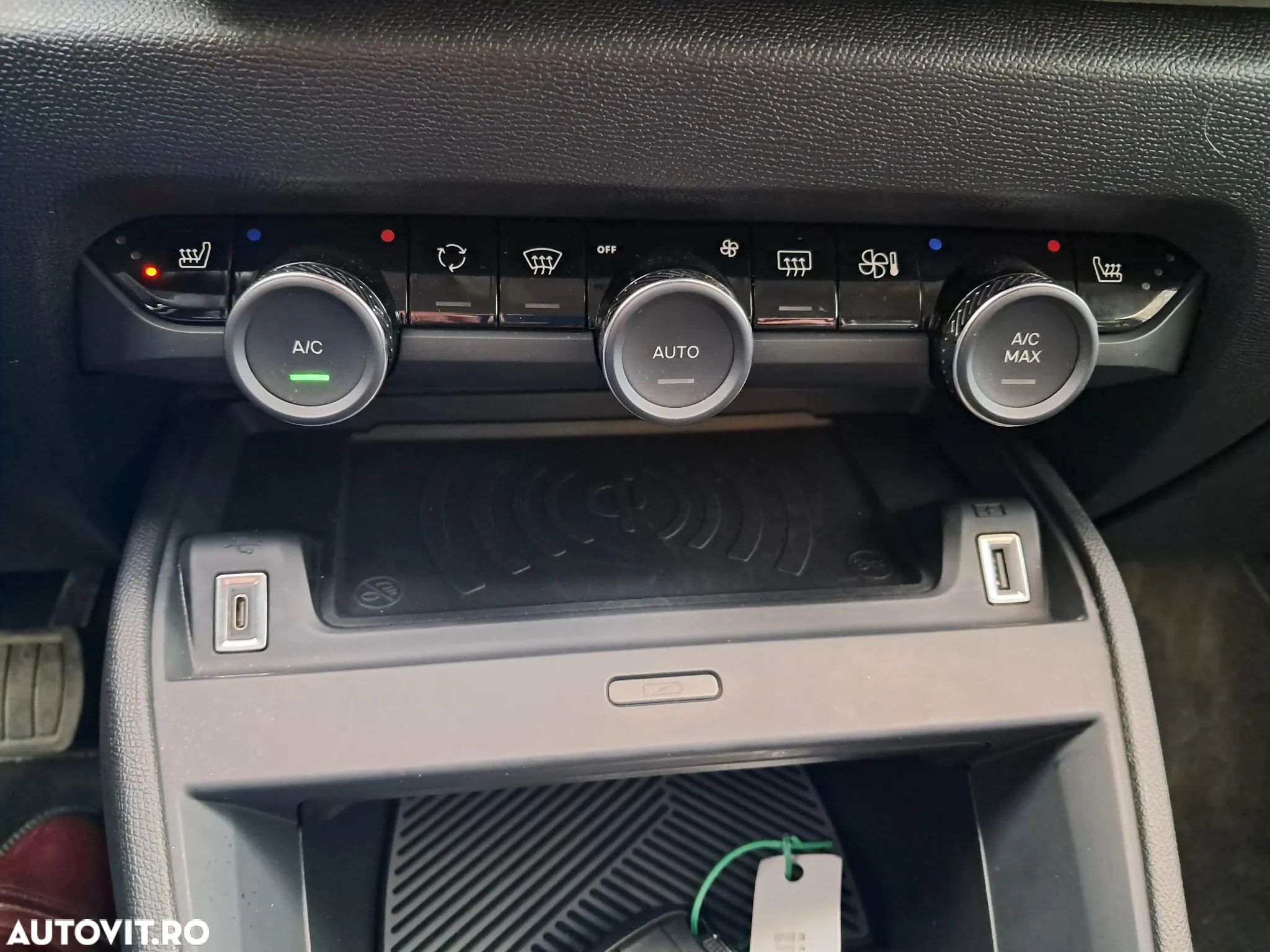 Citroën C4 1.2 PureTech 130 S&S EAT8 MAX - 17