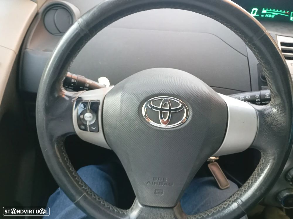Toyota Yaris 1.0 VVT-i Motion - 11