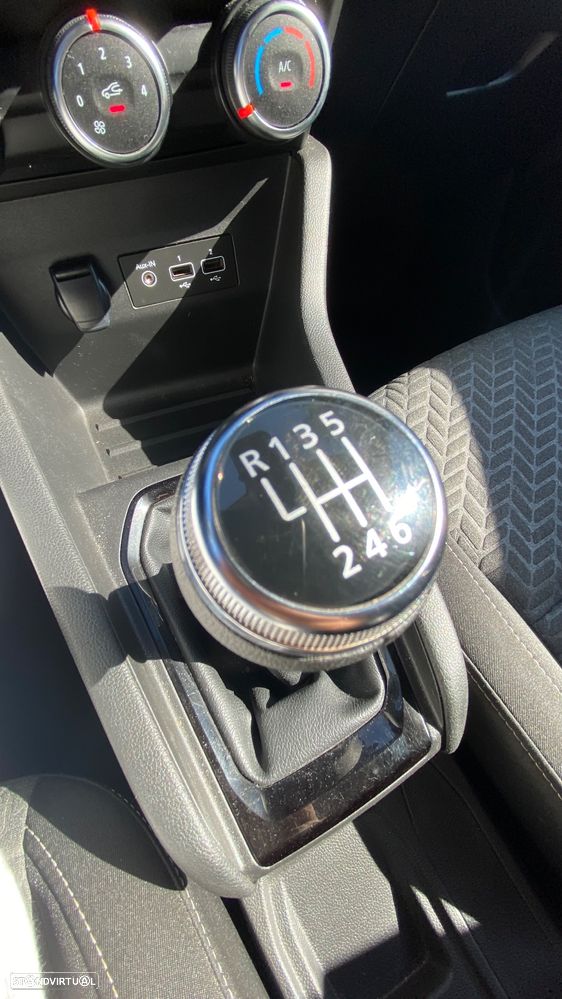 Renault Clio 1.0 TCe Techno - 51