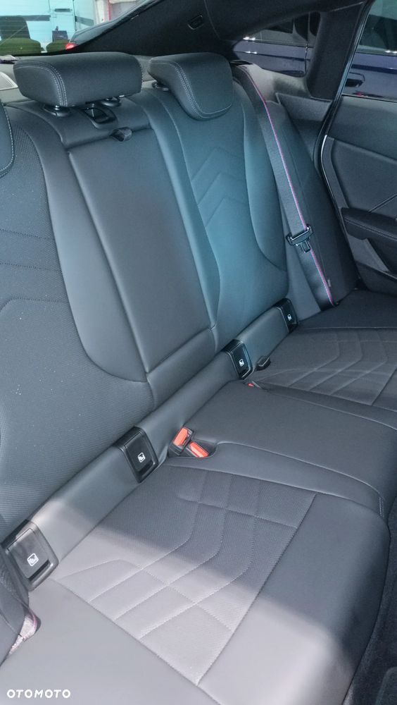 BMW Seria 2 218i M Sport - 12