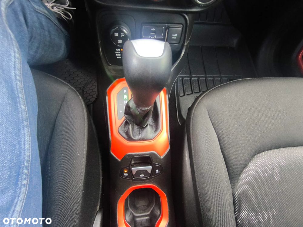 Jeep Renegade 2.0 MultiJet Limited 4WD S&S - 21