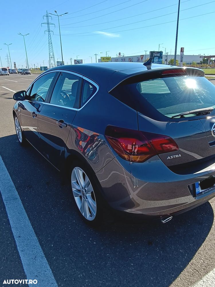 Opel Astra 1.4 Turbo Edition Sport - 4