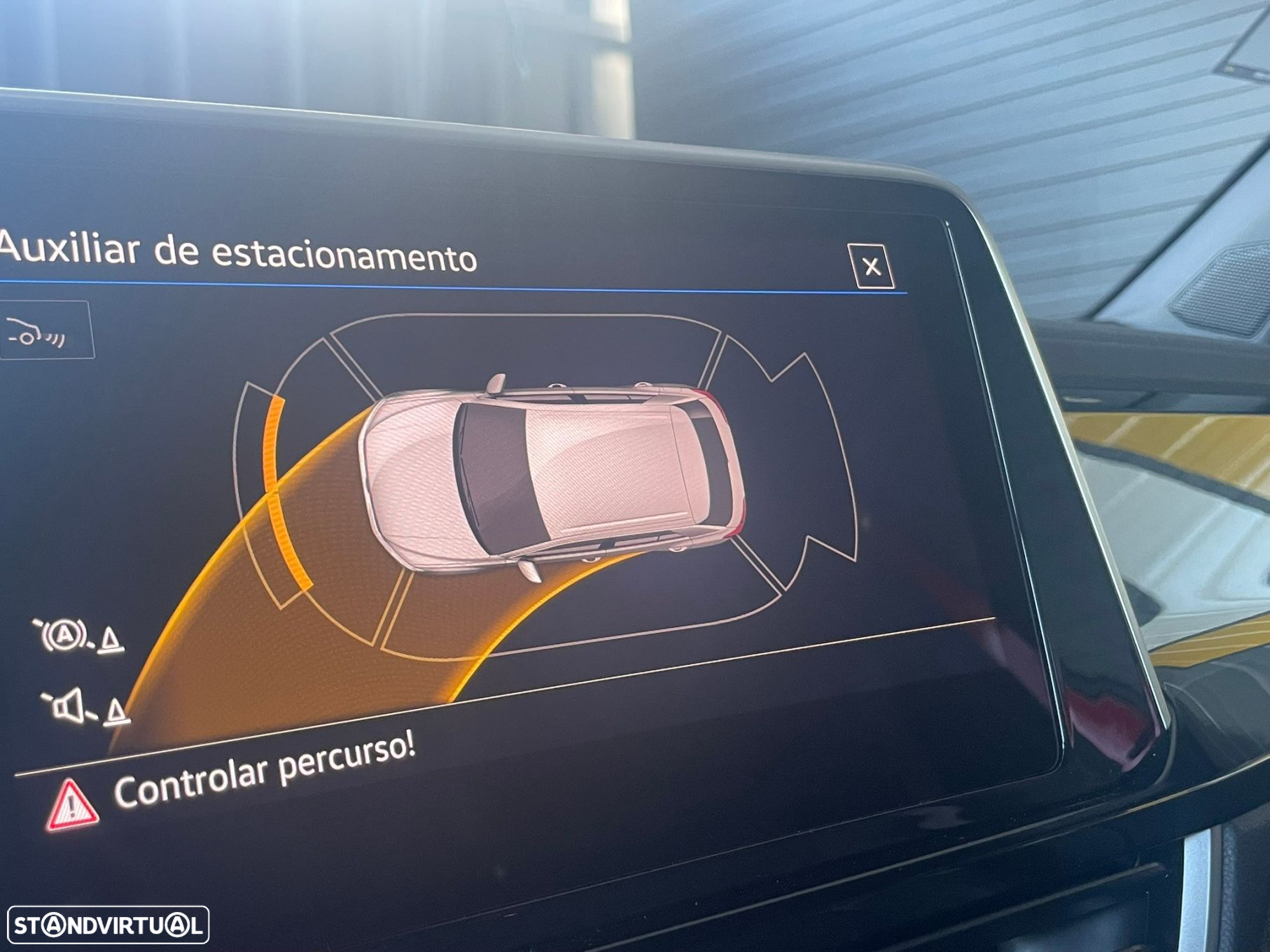 VW T-Roc 1.5 TSI R-Line DSG - 28