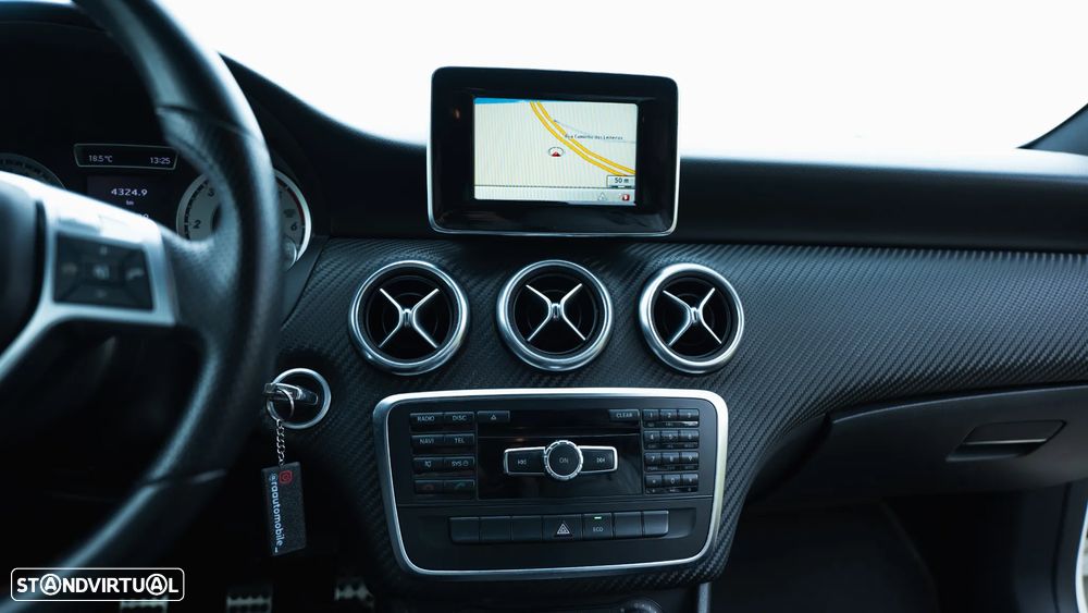 Mercedes-Benz A 200 CDI AMG Line - 23