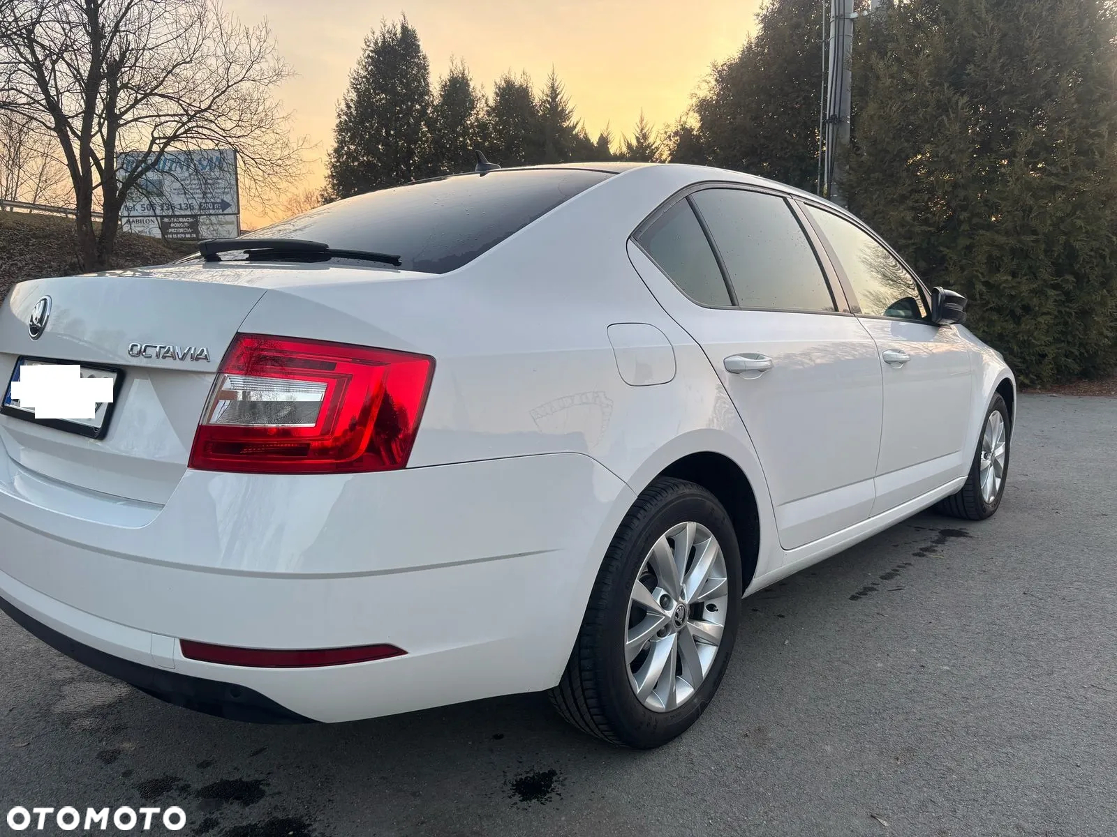 Skoda Octavia 2.0 TDI L&K DSG - 4