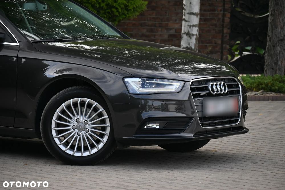 Audi A4 Avant 2.0 TFSI quattro S tronic S line Sportpaket - 5
