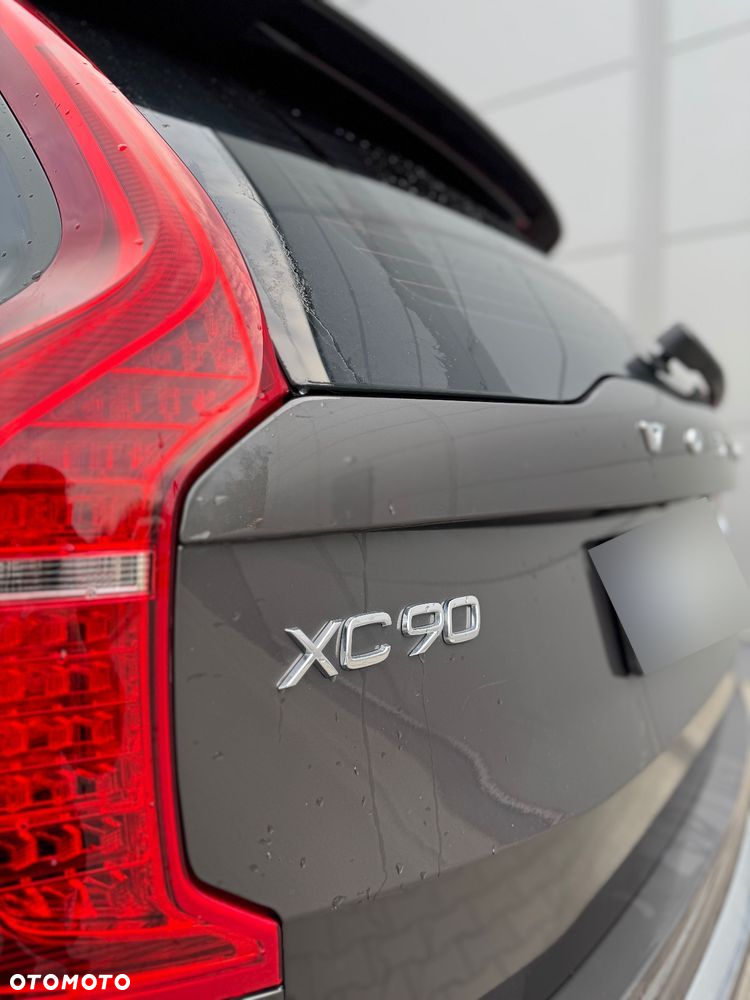 Volvo XC 90 - 7