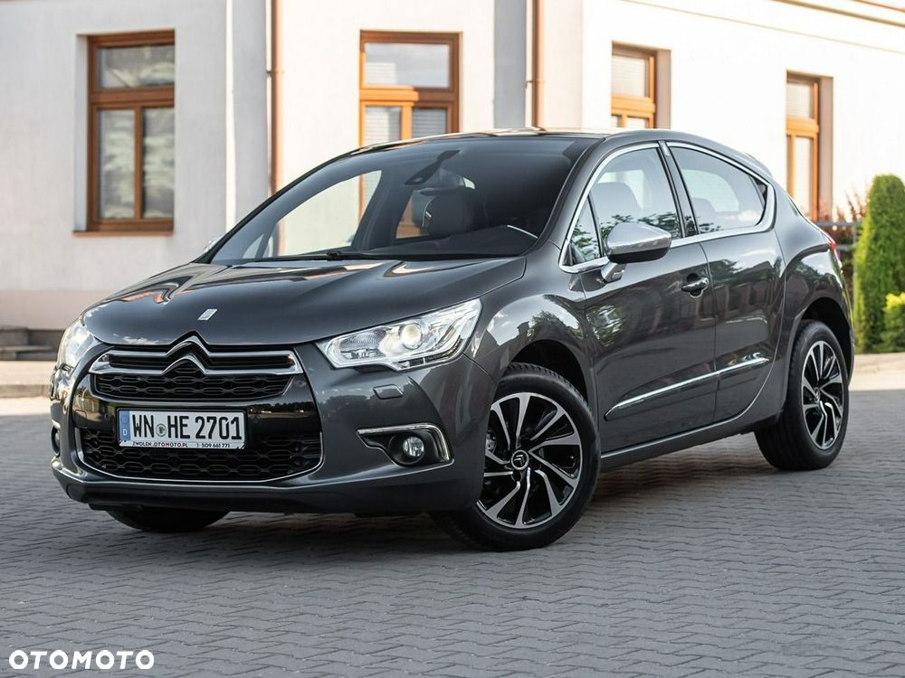Citroën DS4 e-HDi 115 Urban Show - 12