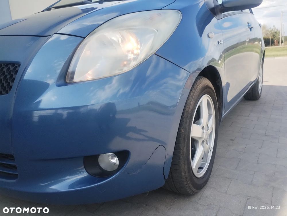 Toyota Yaris - 5