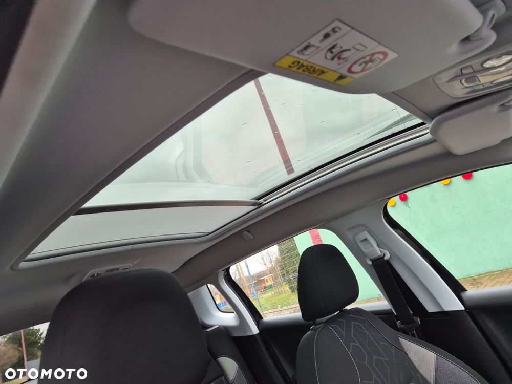 Peugeot 2008 1.2 Pure Tech GPF Allure S&S EAT6 - 10