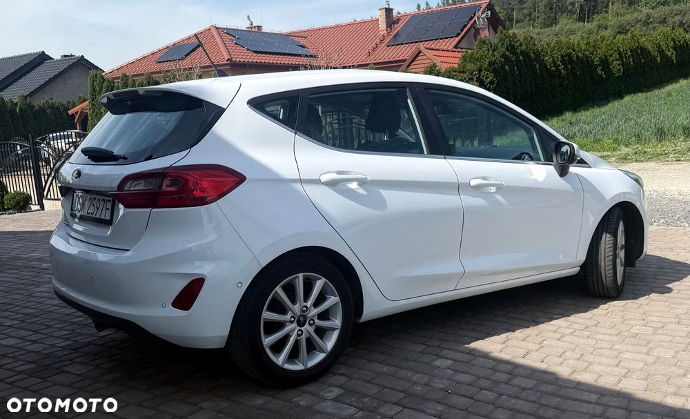 Ford Fiesta 1.0 EcoBoost S&S TITANIUM - 5