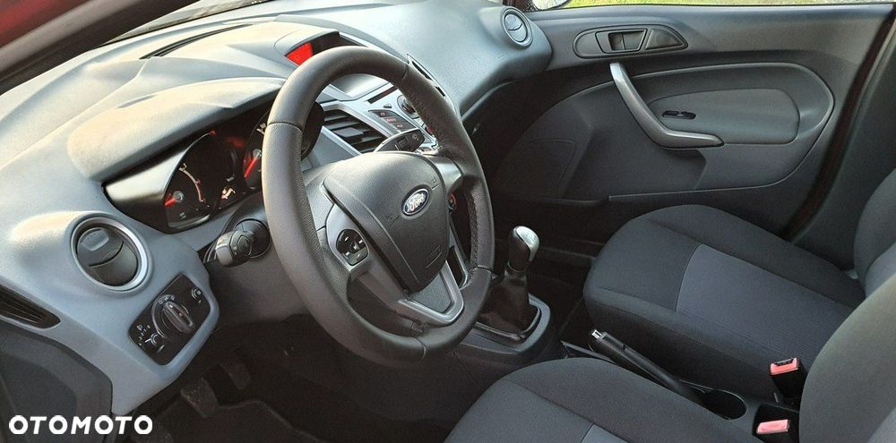 Ford Fiesta - 5