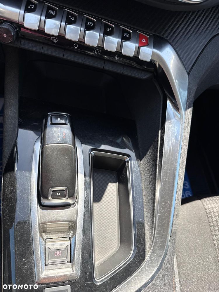 Peugeot 3008 BlueHDi 130 Stop & Start EAT8 Active - 26