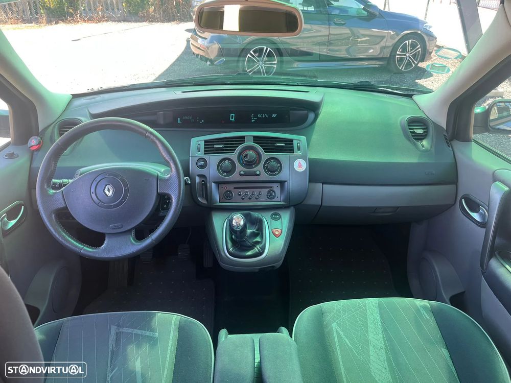 Renault Scénic - 8