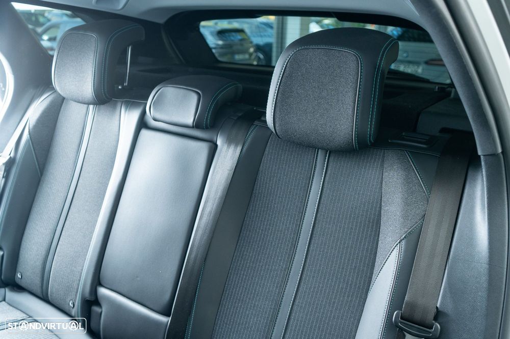 Peugeot 3008 1.6 Hybrid Allure Pack e-EAT8 - 9