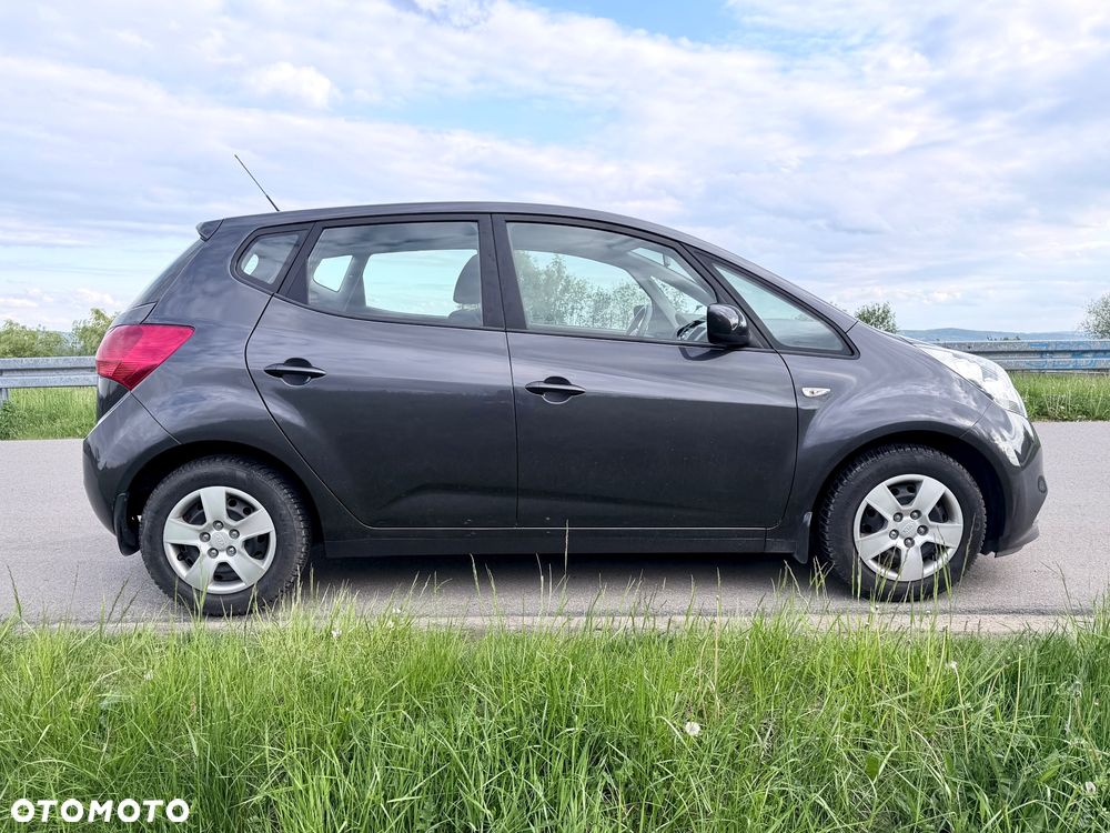 Kia Venga 1.4 L - 24