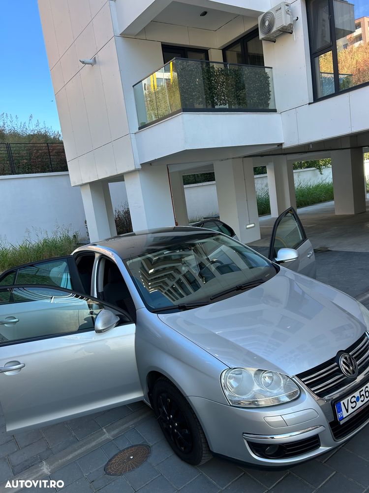 Volkswagen Jetta 1.6 Trendline - 15