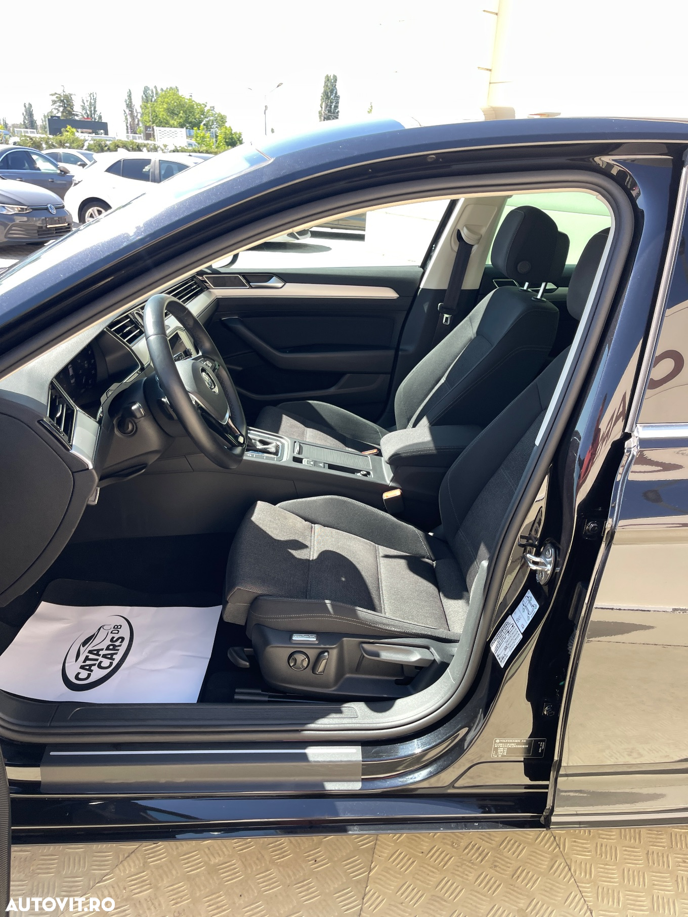Volkswagen Passat - 29