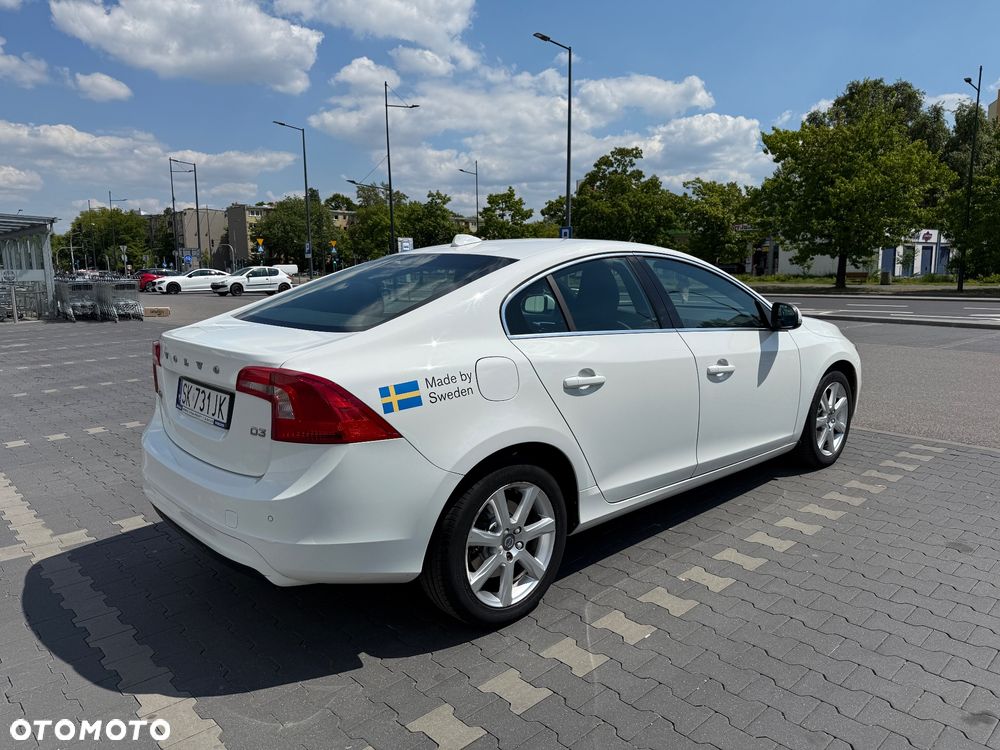 Volvo S60 D3 Drive-E Momentum - 6