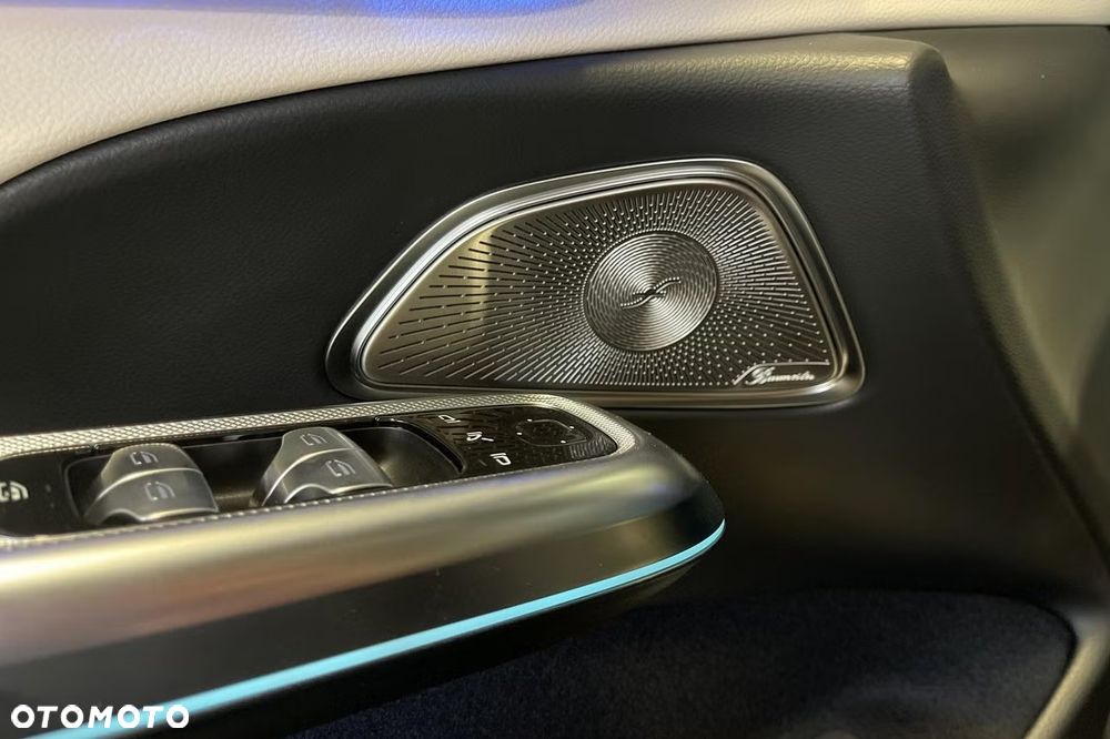 Mercedes-Benz Klasa E - 12
