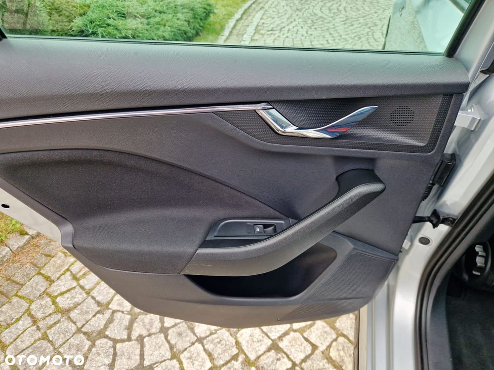 Skoda Kamiq 1.0 TSI DSG Monte Carlo - 30