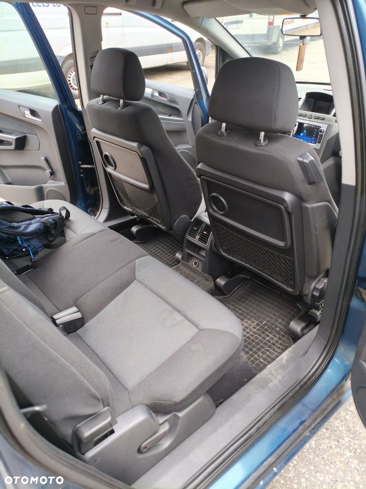 Opel Zafira - 4