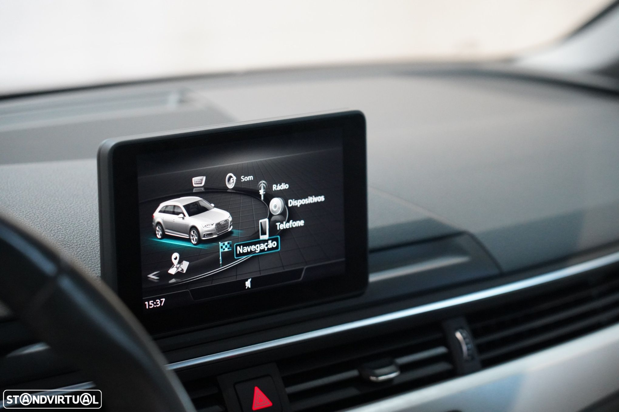 Audi A4 35 TDI S tronic - 12