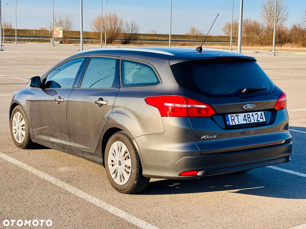 Ford Focus 1.6 TDCi Edition - 6