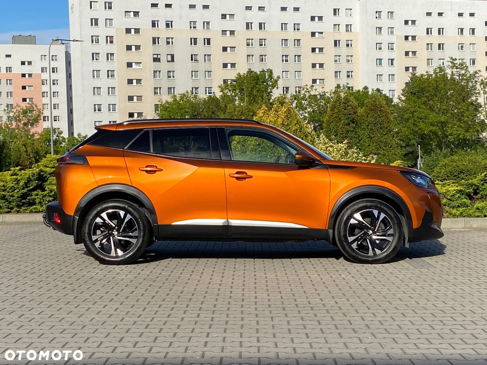Peugeot 2008 1.5 BlueHDi Allure S&S - 22