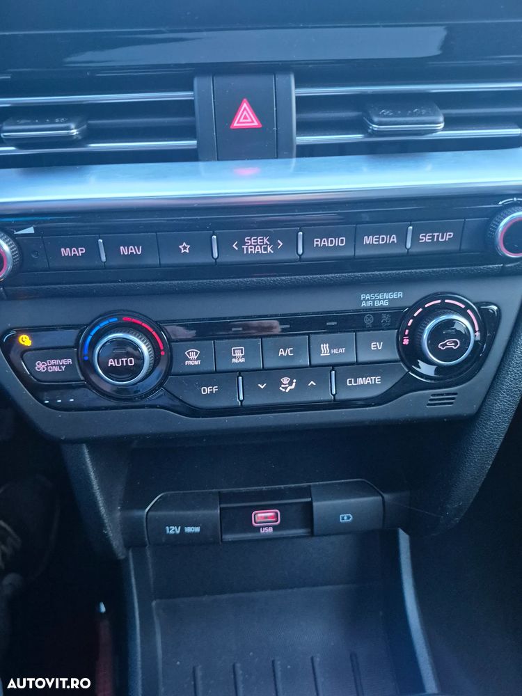 Kia Niro e-Niro 150 kW Vision - 25