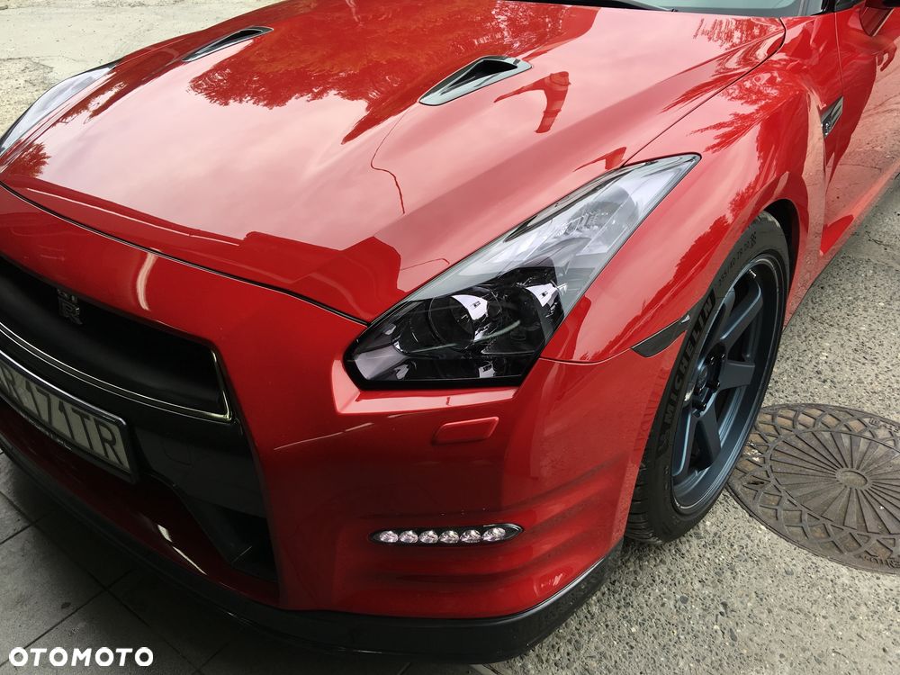 Nissan GT-R Black Edition - 6