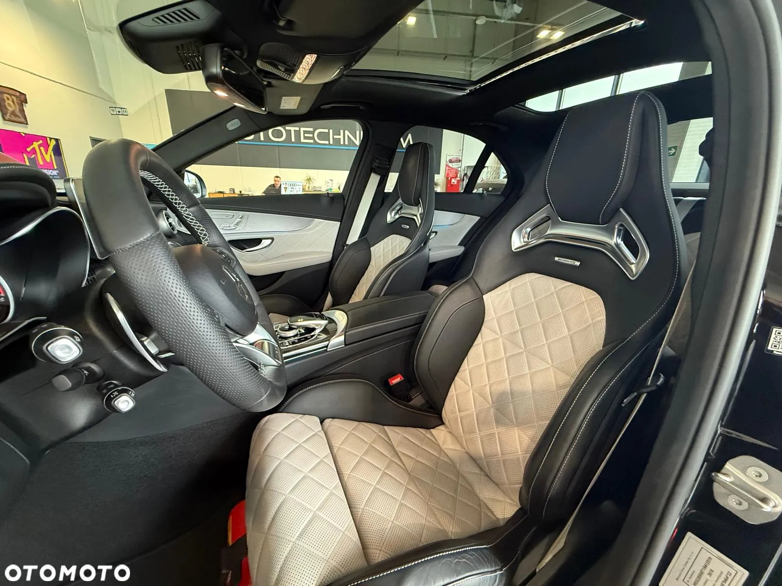 Mercedes-Benz Klasa C 63 S AMG 9G - 7