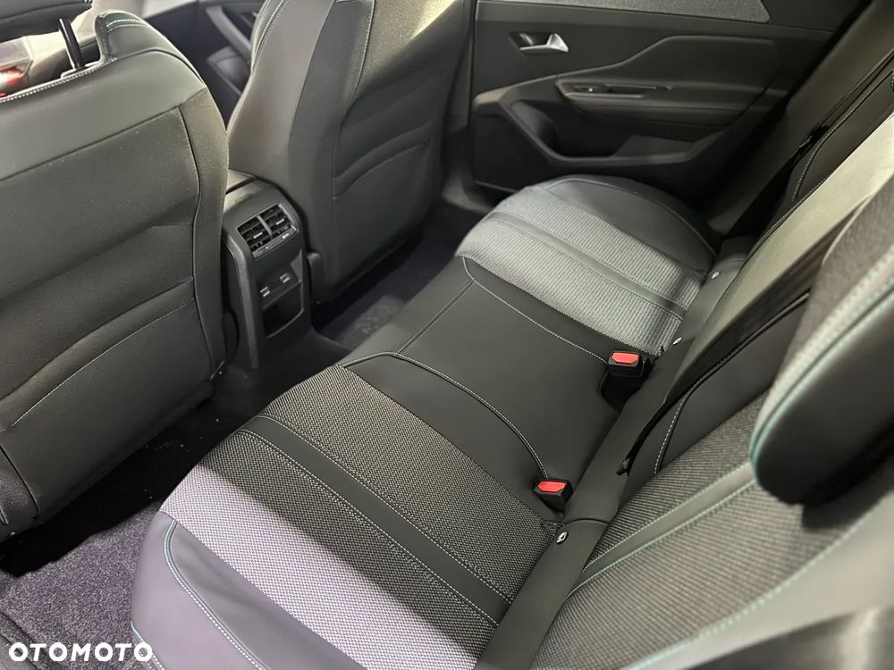 Peugeot 408 1.2 PureTech mHEV Allure S&S e-DSC6 - 6