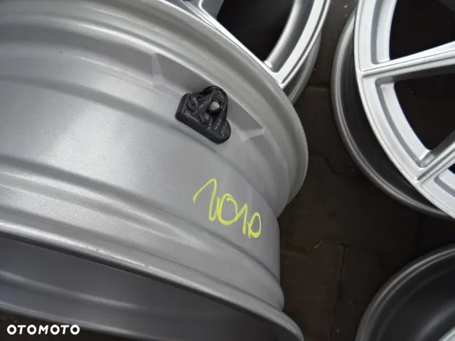 5x112x66,6 6,5Jx16 ET44 Mercedes A/B Classe i CLA z czujnikami ciśnienia - 14