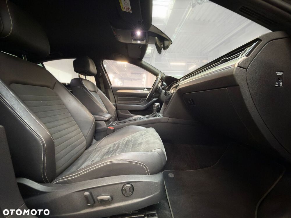 Volkswagen Passat 2.0 TSI 4Mot Elegance DSG - 22