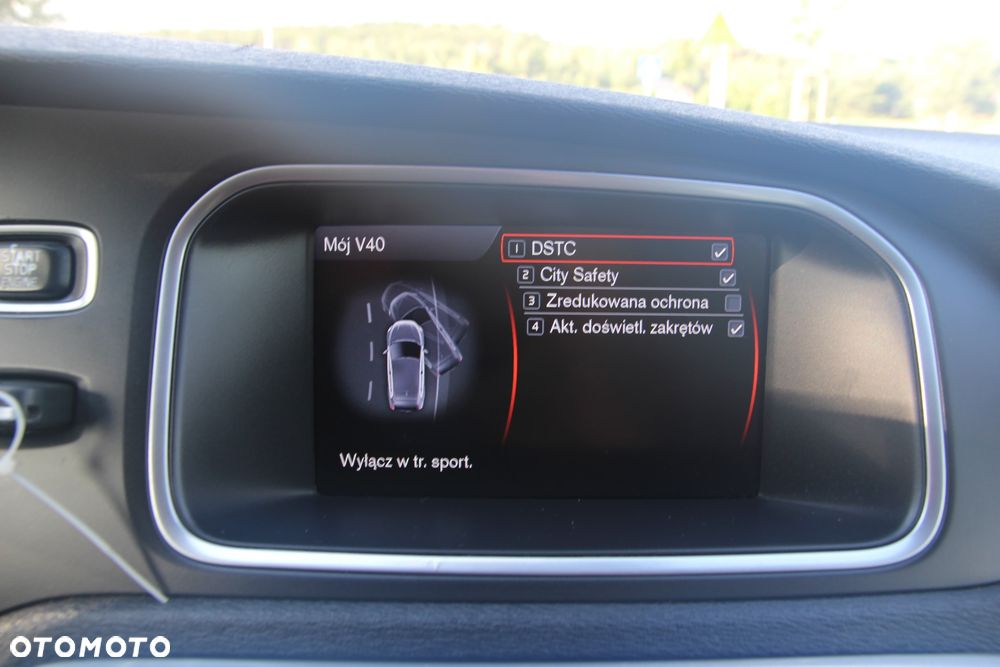 Volvo V40 D3 Summum - 25