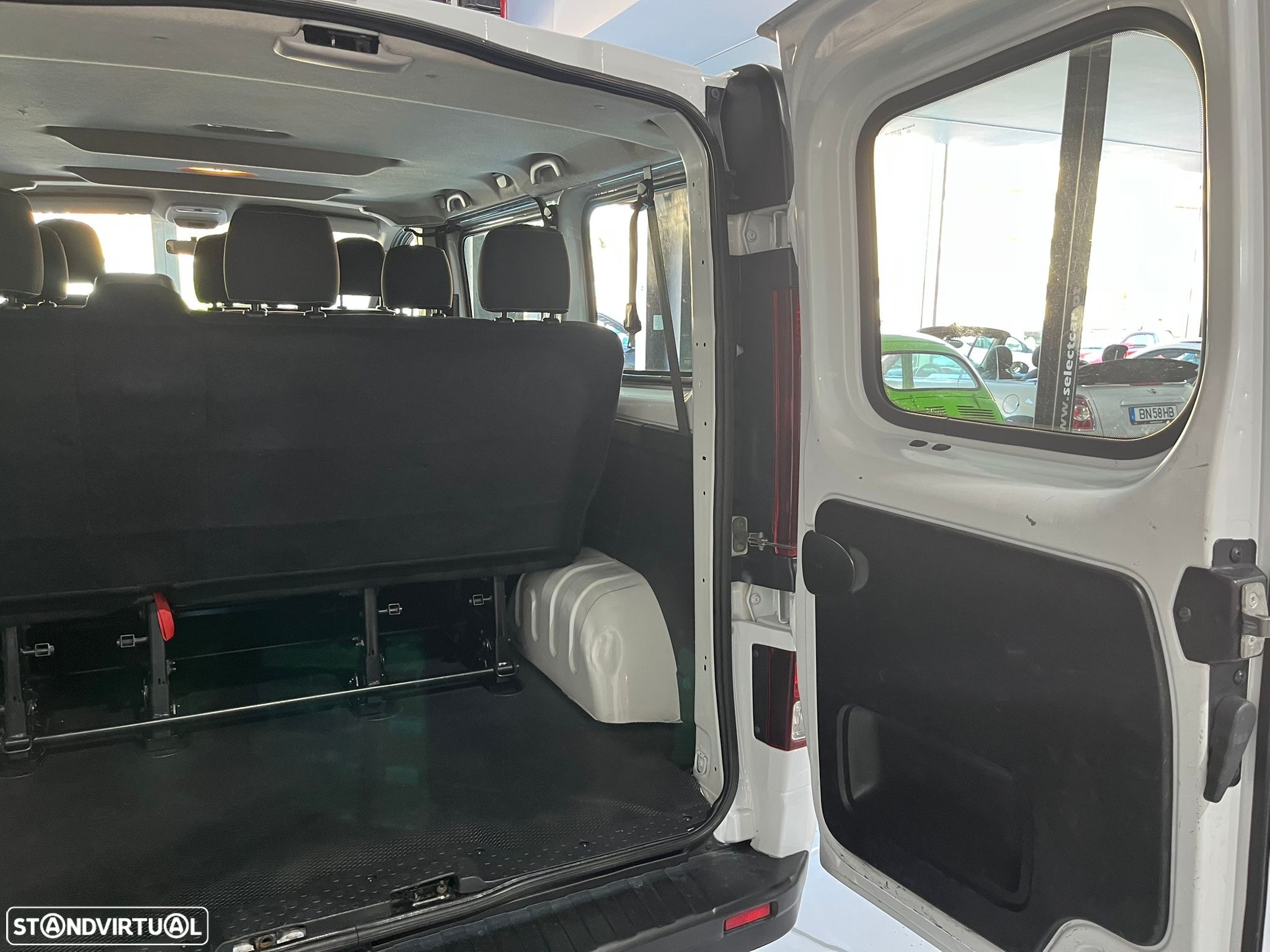 Opel Vivaro 1.6 CDTi L2H1 2.9T Sport 9L S/S - 24