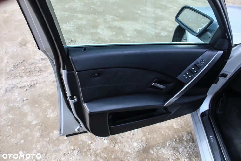 BMW Seria 5 520d - 19